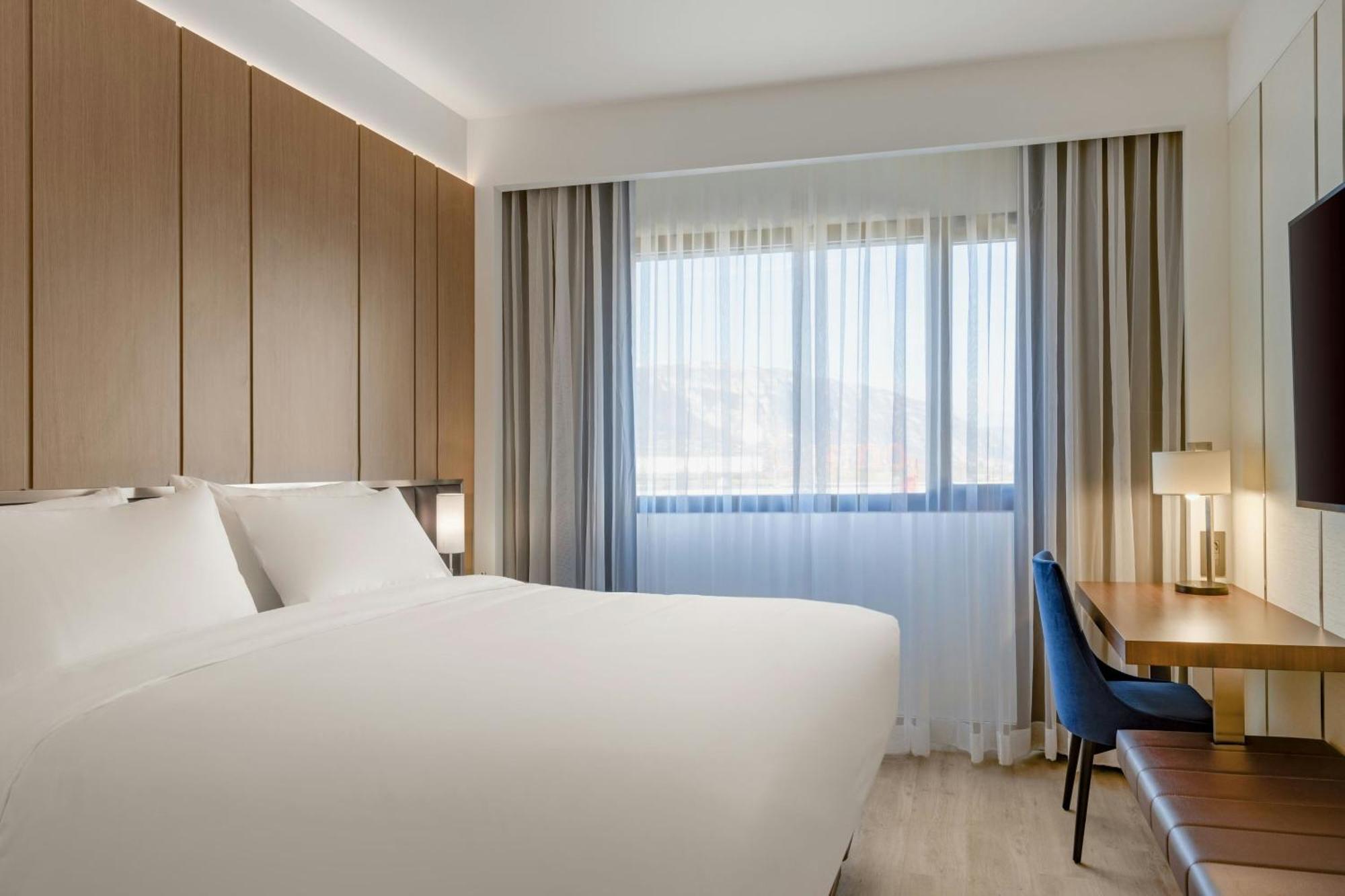 Ac Hotel By Marriott Saint-Julien-En-Genevois Ngoại thất bức ảnh